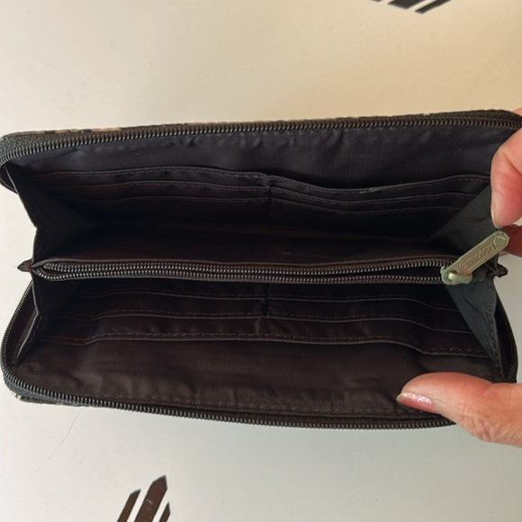 LeSportsac Black and Pink Environmental Zip Around Wallet - Picture 4 of 6